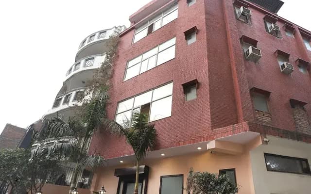 OYO 24436 Ramji 7 Grand
