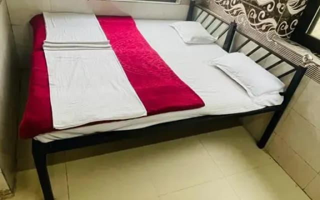 Spot On 85212 Hotel Vaibhav
