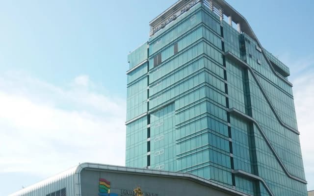 Harbor Park Hotel