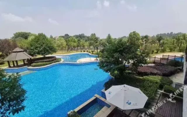 Yuexi Peninsula Resort