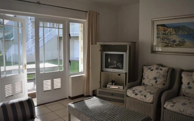 31 Riverclub Villas