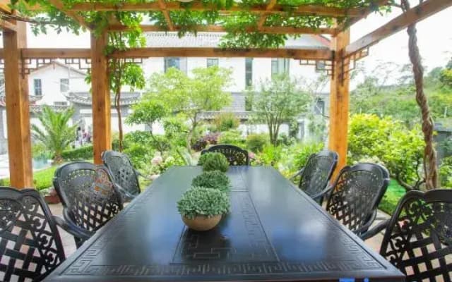 Lijiang Shuhe Ancient Town Zigui Homestay