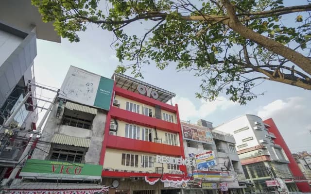 OYO 1270 Residence 8