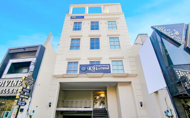 Fabhotel Prime K9 Grand