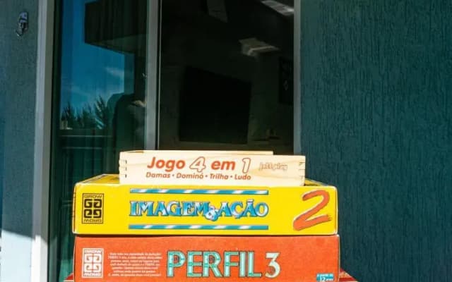 Apê aconchegante condomínio beira lagoa c/piscina