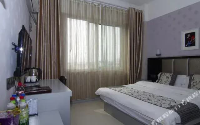 Boke Fashion Hotel (Zhoukou Ophthalmology Hospital)