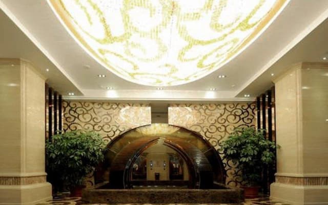 Golden Splendid Hotel Gynn