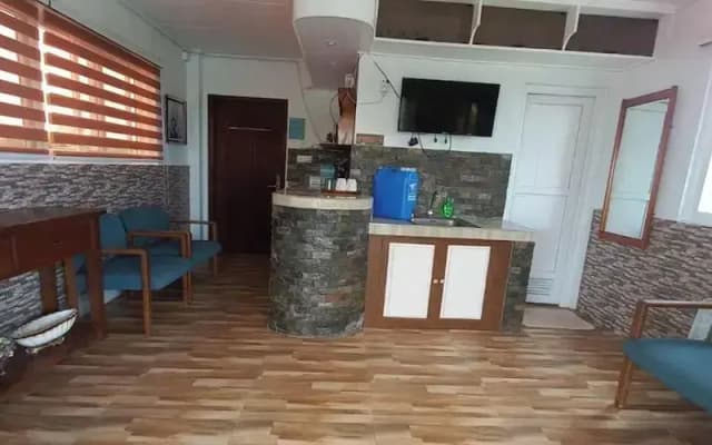 FNT Transient House near Hundred Islands