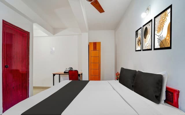 Hotel O Kottayam Near Caritas Hospital