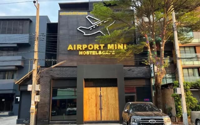 Airport Mini Hostel at Don Muang Airport