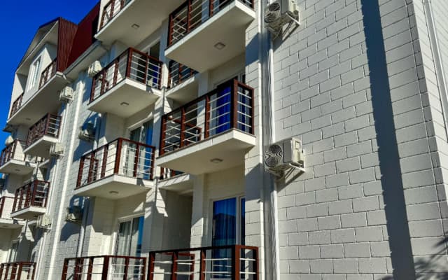 "Aquarius Hotel"