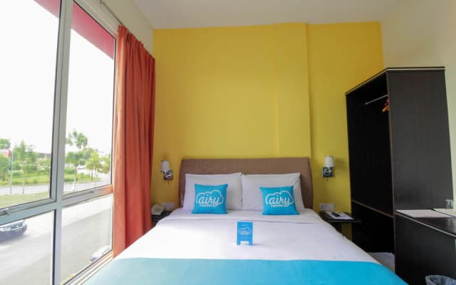 Blitz Hotel Batam Near Sultan Mahmud Ri'ayat Shah