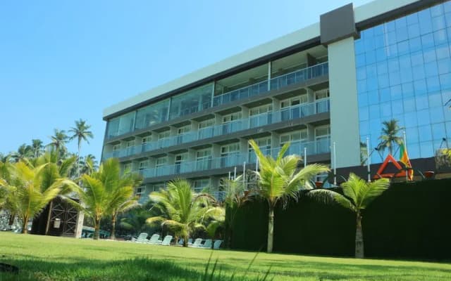 Ocean Queen hotel