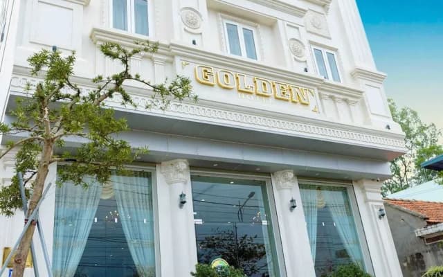 Golden Coto Hotel