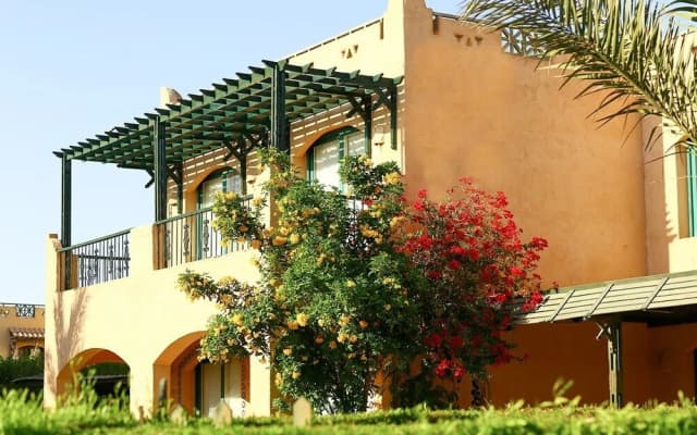 La Hacienda Beach Resort