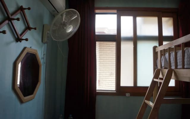 MnB Guest House - Hostel
