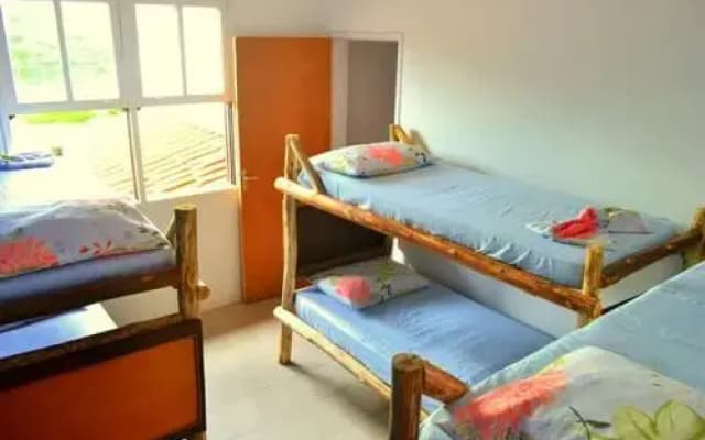 Katsbarnea Hostel