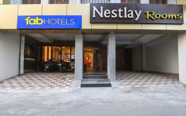 Fabhotel Nestlay Rooms High Court