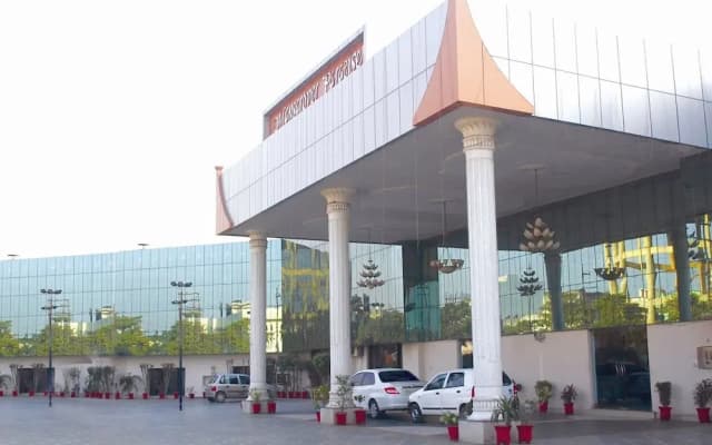 Hotel Mansarover Paradise