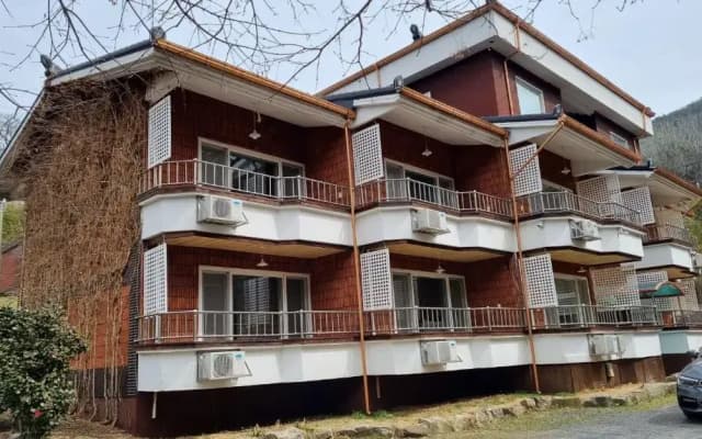 Moon-hyo House 1
