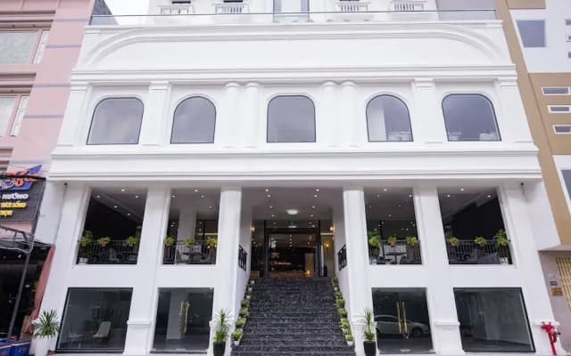 Monaco Hotel Danang
