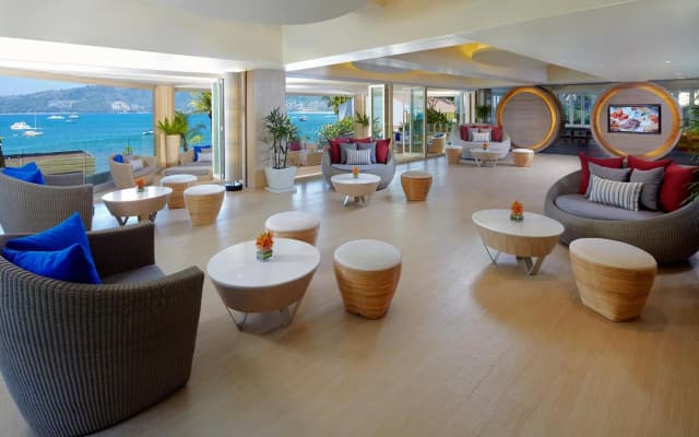 Курортный отель Amari Phuket
