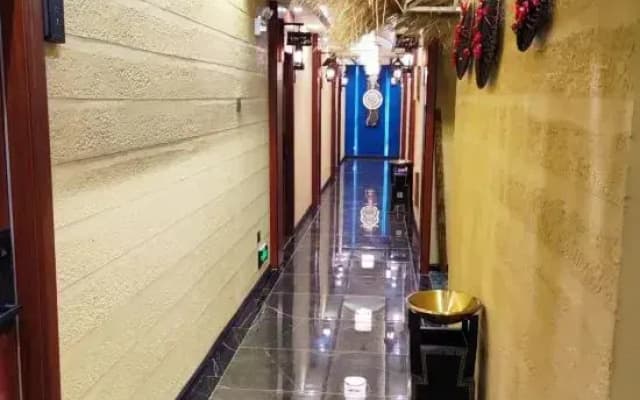 Zhaotong Yuting Lanshe Homestay (Shenggenshanshui Branch)