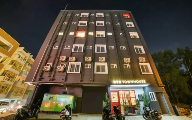 OYO Townhouse Boutique Design 363 Sarjapur Near 7D Voyage