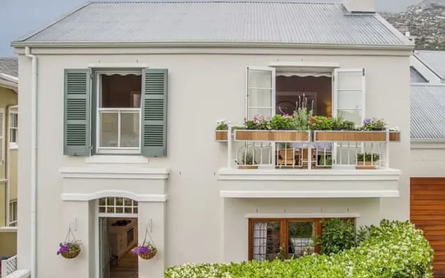 Charming Coastal Townhouse at The Majestic