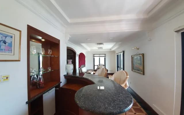 Marina Court Luxury Penthouse
