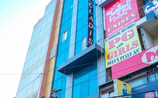 Hotel Cladis by Quadis - Sector 15 Noida