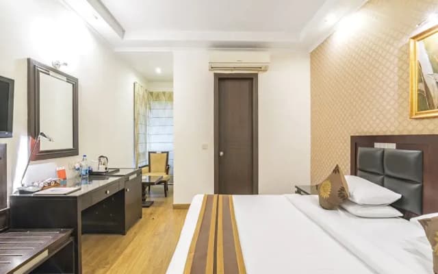 Royal Residence On MG Road