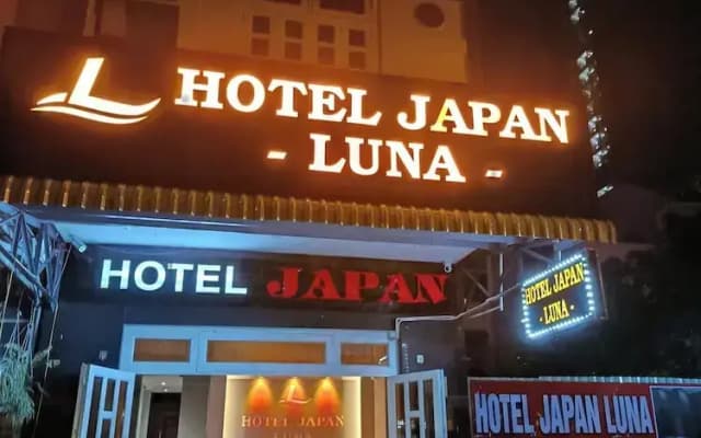 Japan Luna Hotel Binh Duong -BAYLUXURY