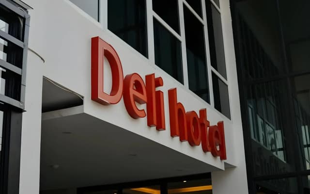 Deli Hotel