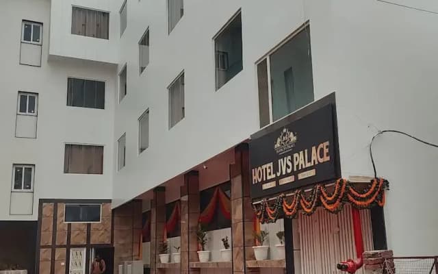 Hotel JVS Palace