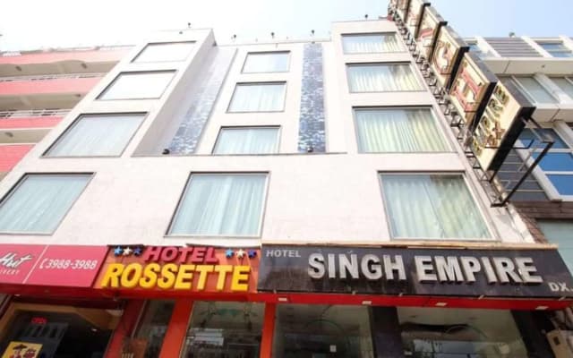 Hotel Singh Empire Dx