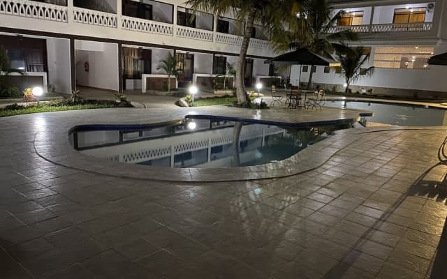 Diani Palm Resort & Apartments