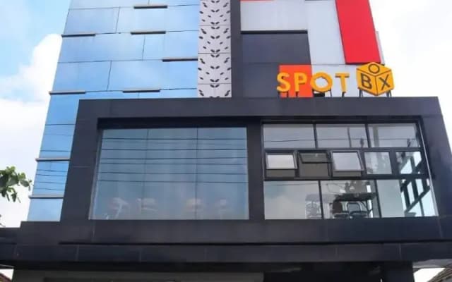Front One Inn Kediri