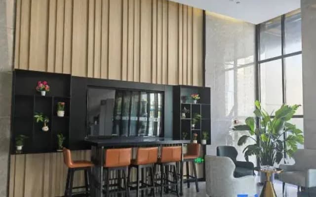 Echarm Hotel (Kuqa Jiankang Road)