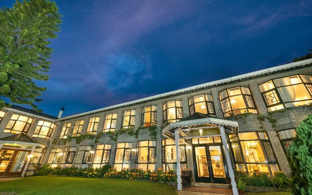 The Elgin Silver Oaks, Kalimpong