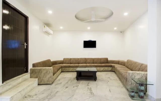 Hotel Kelvish by Foxi Group