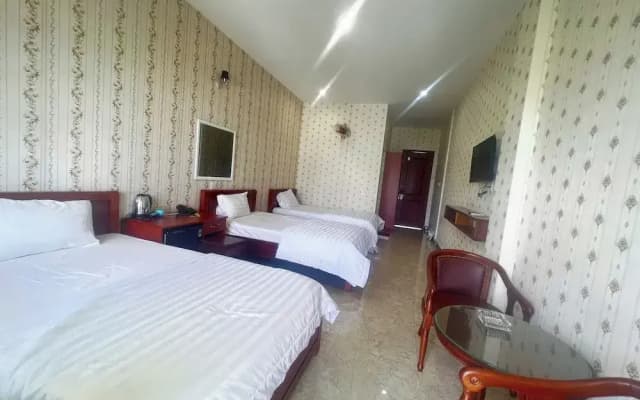 Bao Tran Hotel Pleyku - by BAY LUXURY