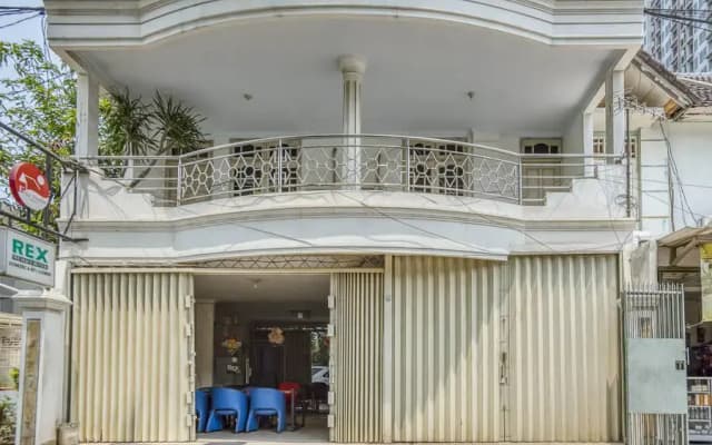 Formerly Reddoorz Hostel @ Feliz Noche Cengkareng