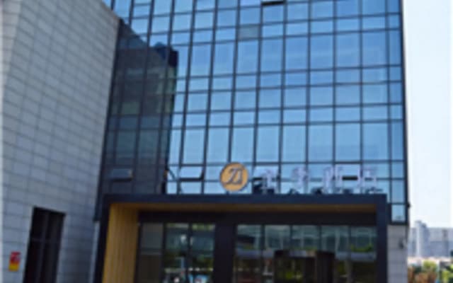 Ji Hotel (Zhenjiang Railway Station South Square)