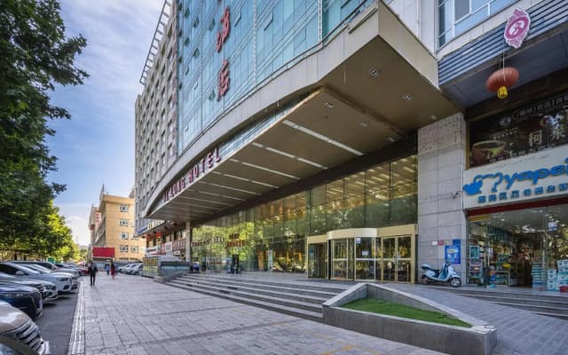 Yilong Hotel