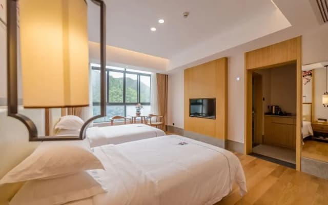 Floral Hotel Huangshan Fuyu Shanju