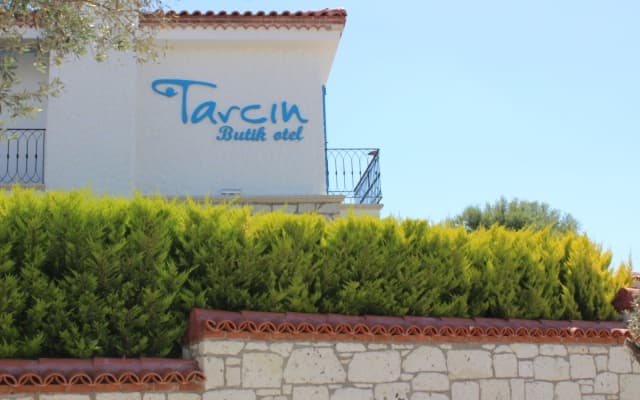 Tarcin Alacati Otel