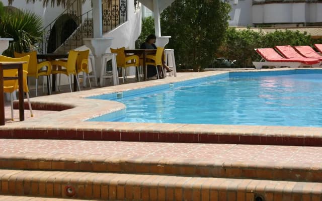 Yasmina Hotel