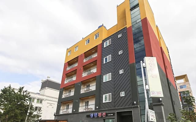 Yeosu Junghyun Pension
