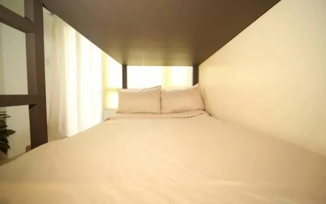 A2J Luxury 1BR Tagaytay Suite Near Skyranch, Malls